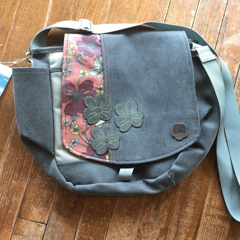 Haiku To-Go Bag